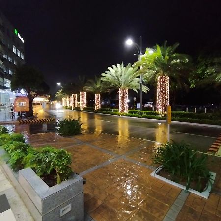 Mactan Newtown Seaview Condo By Fjcivo マクタン エクステリア 写真