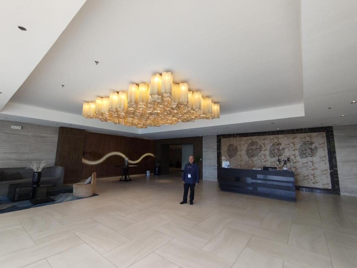 Mactan Newtown Seaview Condo By Fjcivo マクタン エクステリア 写真