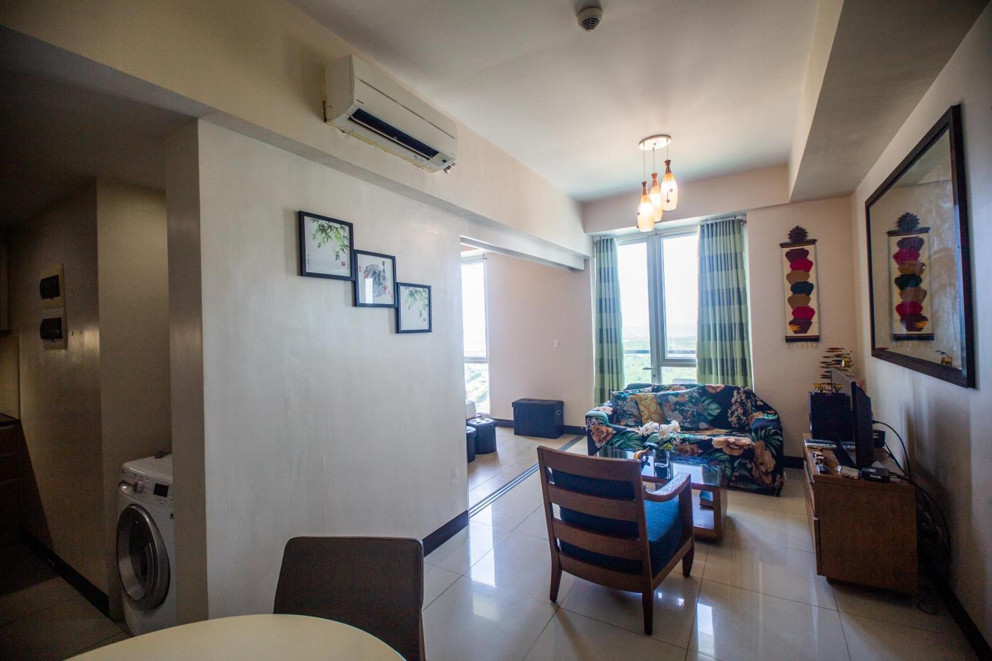 Mactan Newtown Seaview Condo By Fjcivo マクタン エクステリア 写真