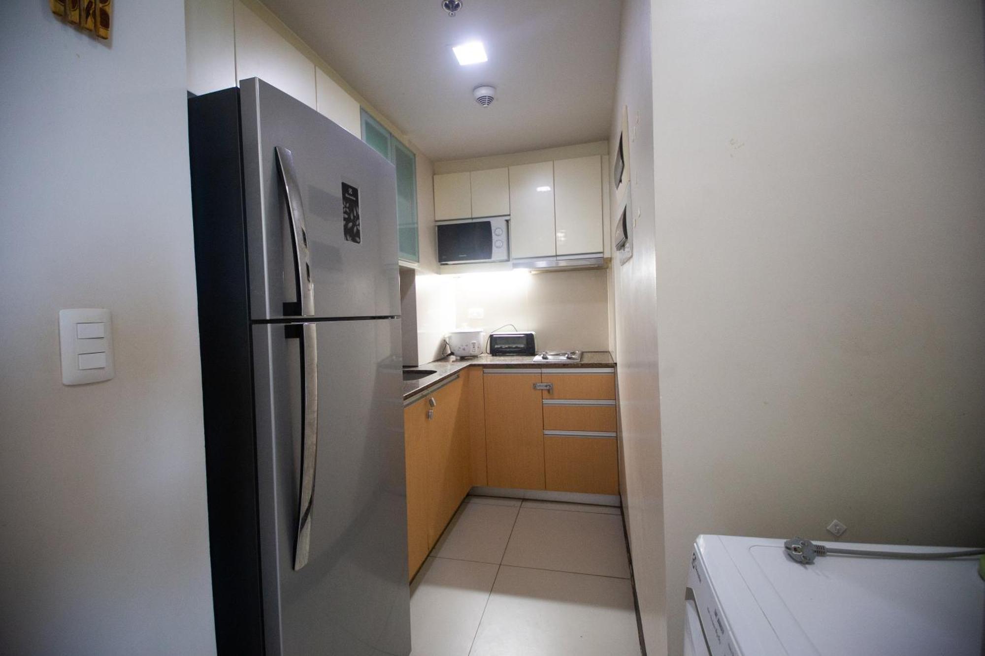 Mactan Newtown Seaview Condo By Fjcivo マクタン エクステリア 写真